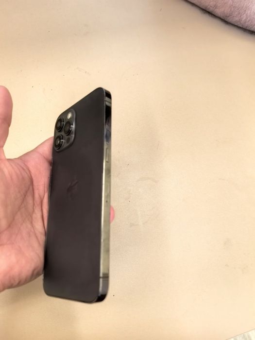 Apple 12 pro max sotiladi