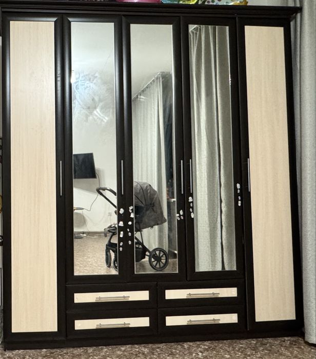 Продам шкаф в хорошем состоянии