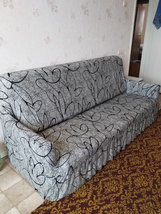 Мягкий уголок в спальню