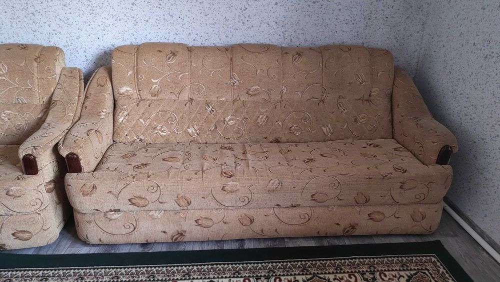 Диван с креслами