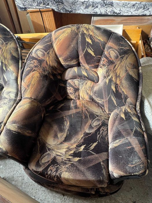 ПОДАРЯВАМ МЕКА МЕБЕЛ