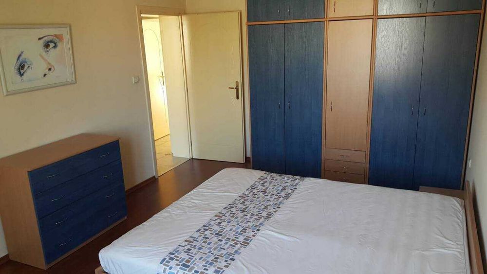 Дава се под наем Тристаен апартамент в Пловдив, Младежки Хълм - 120 кв.м за 540 € - Снимка #2