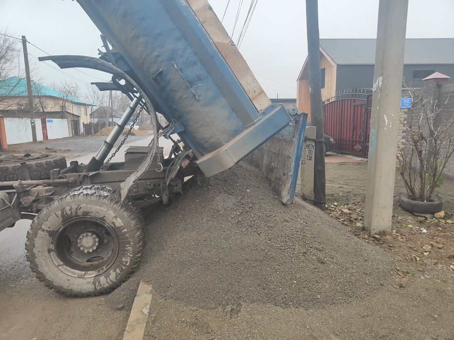 Вывоз мусора зил