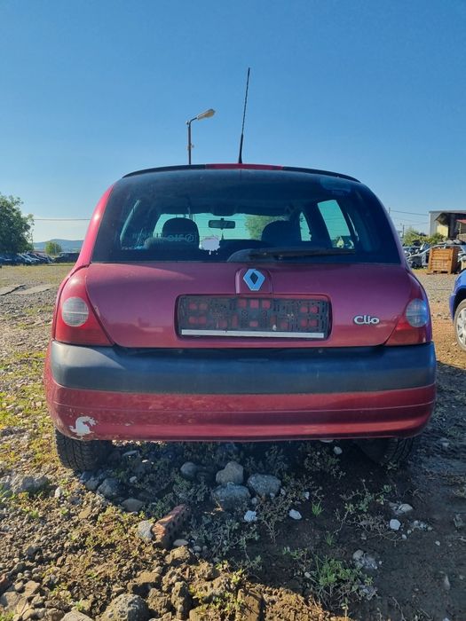 Dezmembram Renault Clio