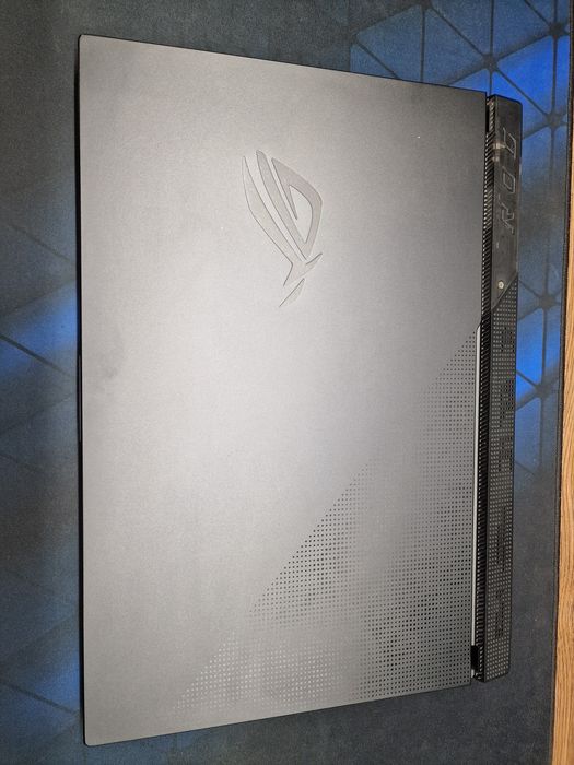 Asus ROG Strix G17 Ryzen 9 5900HX RTX3070