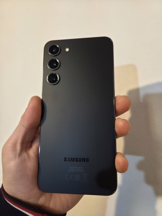 Vand Samsung Galaxy S23 Plus + 512gb