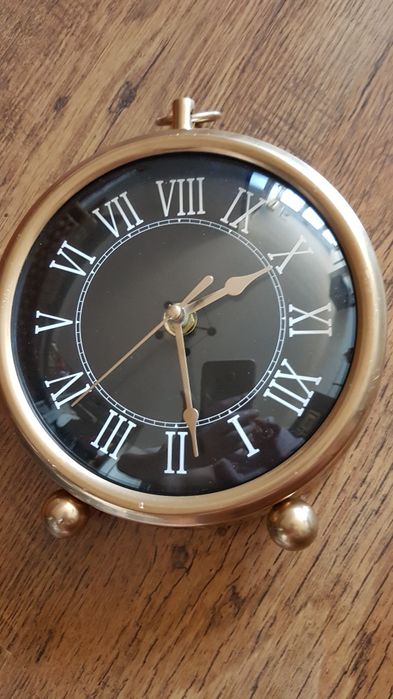 Ceasuri de mana si de masa