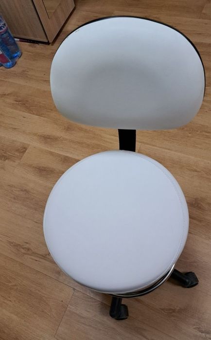 Табуретка с пневмопатрон и ринг за крака