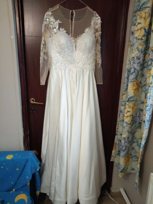 Rochie mireasa purtata odată, măsura 54