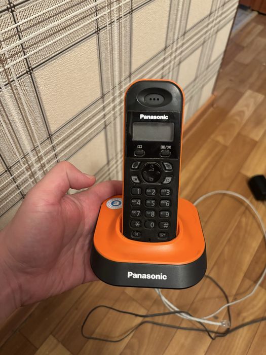 Домашний телефон б/у рабочий