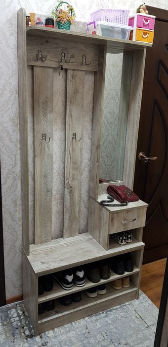 Продаётся б/у прихожая