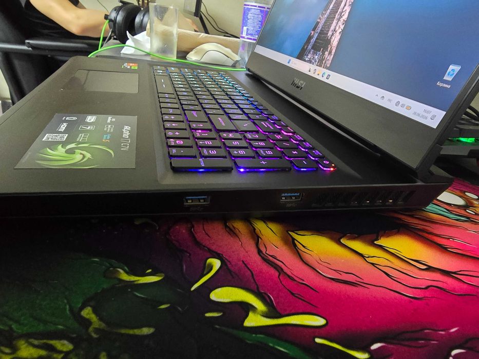 Noutbuk MSI Alpha
