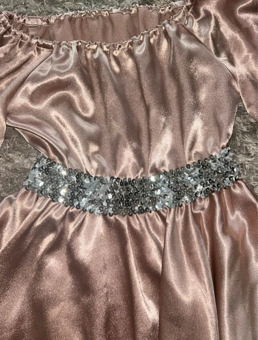 Rochie din satin roz