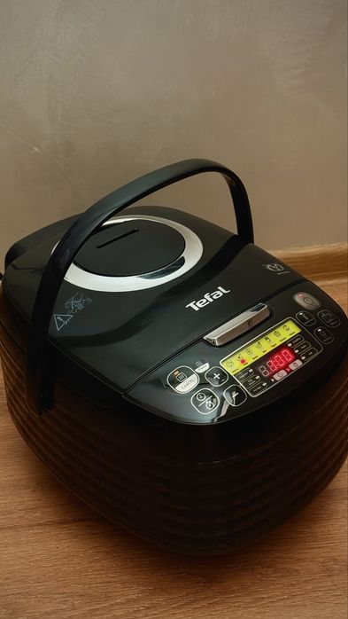 Tefal Air Fryer 4.2L  и Tefal Мултикукър 16в1 5L