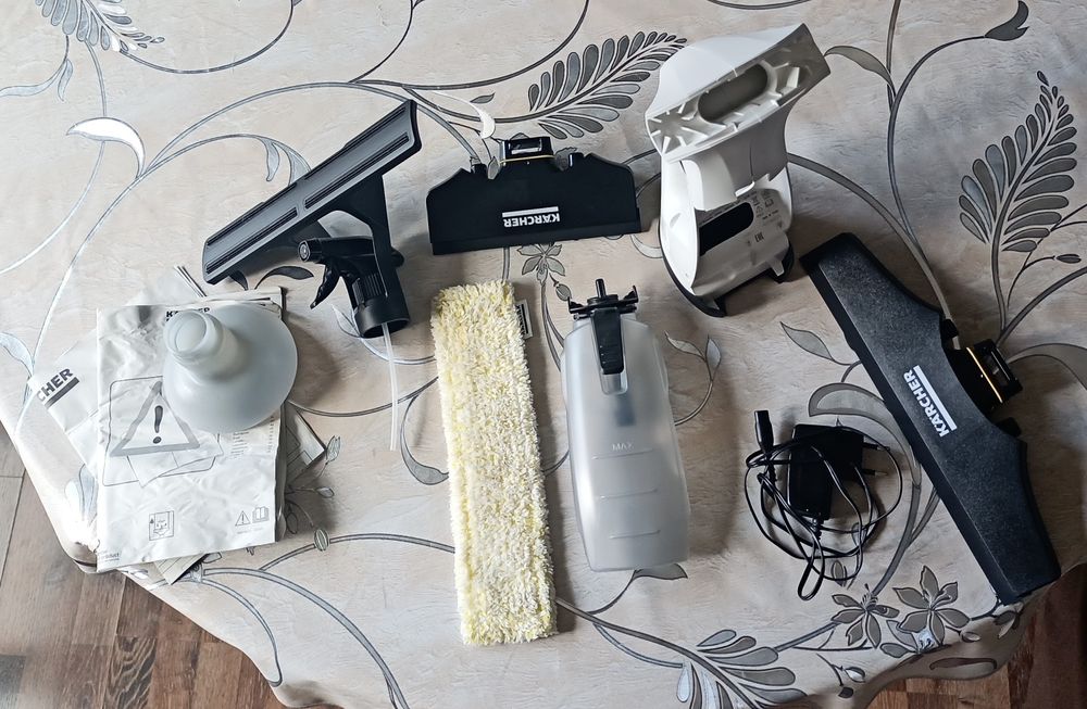 Уред за почистване на прозорци Karcher WV2 Plus N
