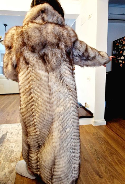 Haină de blană de vulpe argintie