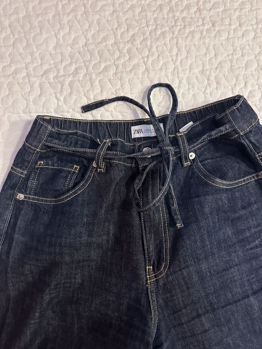 Ефектни дънки Zara