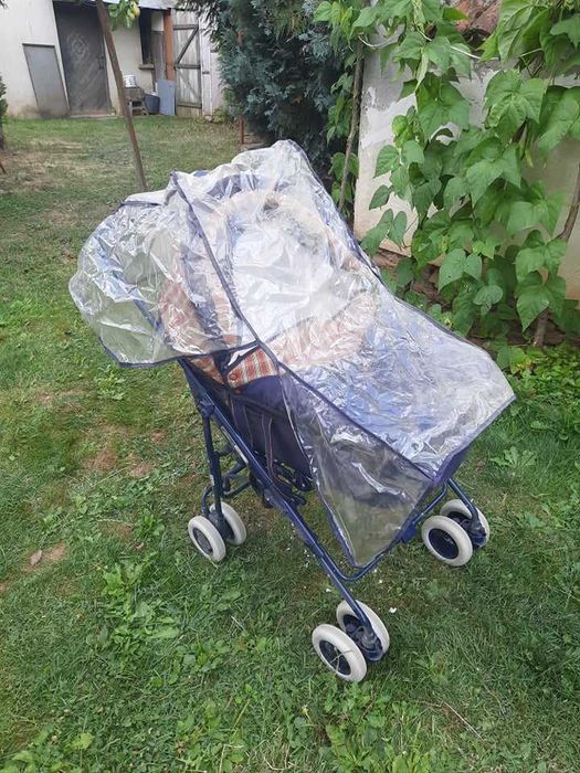 Сгъваема бебешка количка chicco