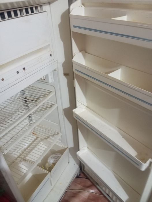 Продам холодильник