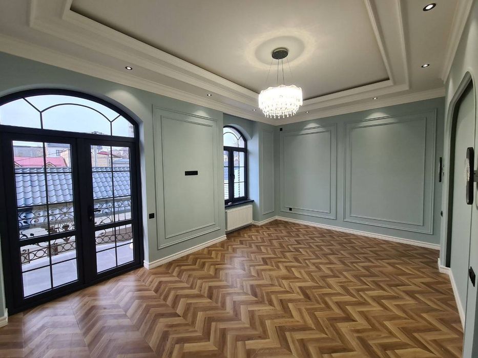 Продам евро дом Мирзо-Улугбекский Циалковская 2,4 соток 4 уровня 360м2