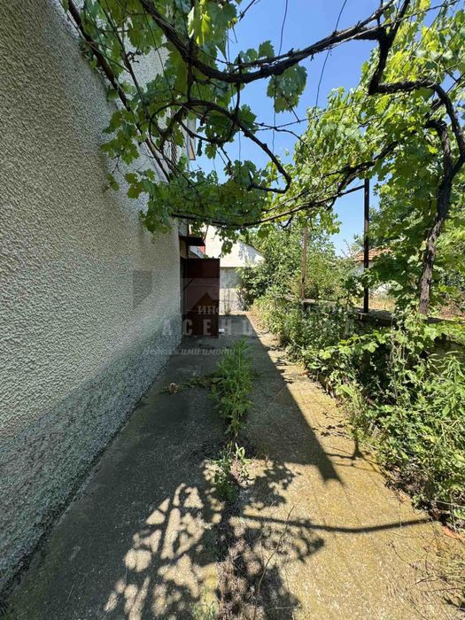 Продава се Къща в с. Златовръх, Област Пловдив - 126 кв.м за 810 €/кв.м - Снимка #4