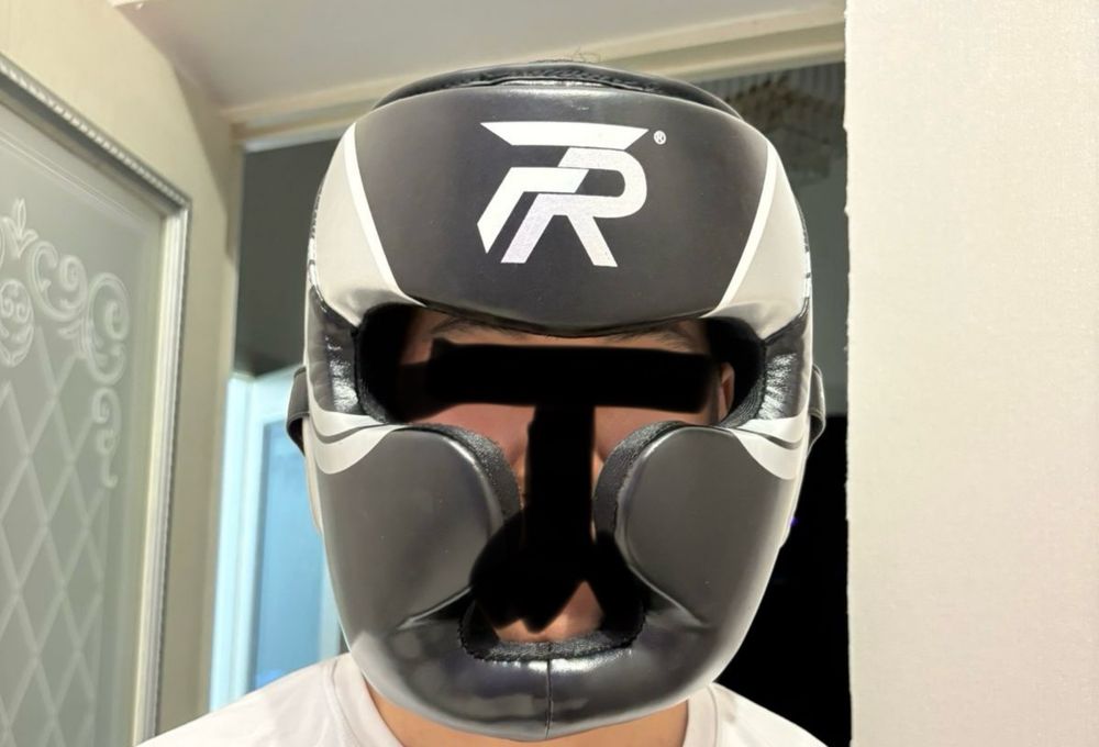 Шлем для бокса, новый