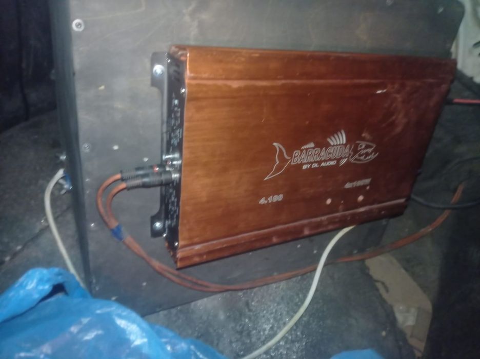 Продам Саб с усилителем