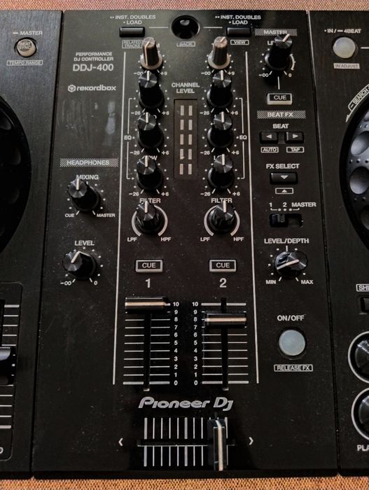 DJ-контроллер Pioneer DDJ-FLX4
