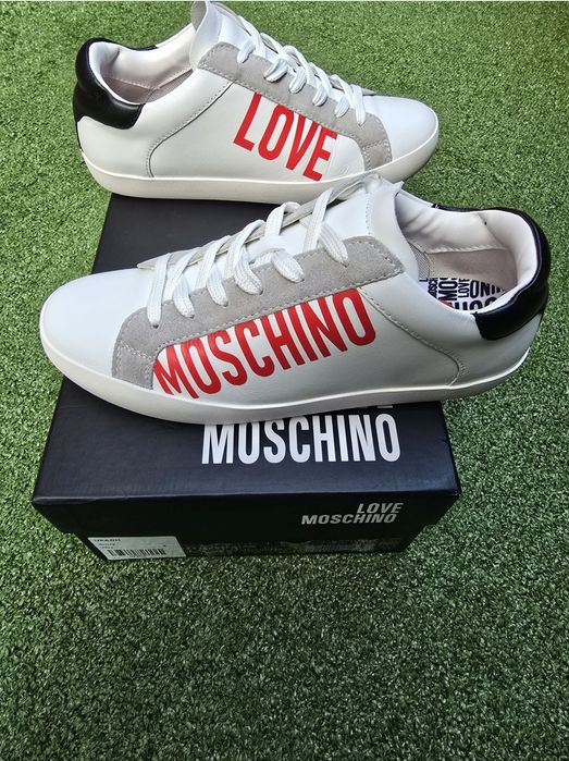 Love    Moschino