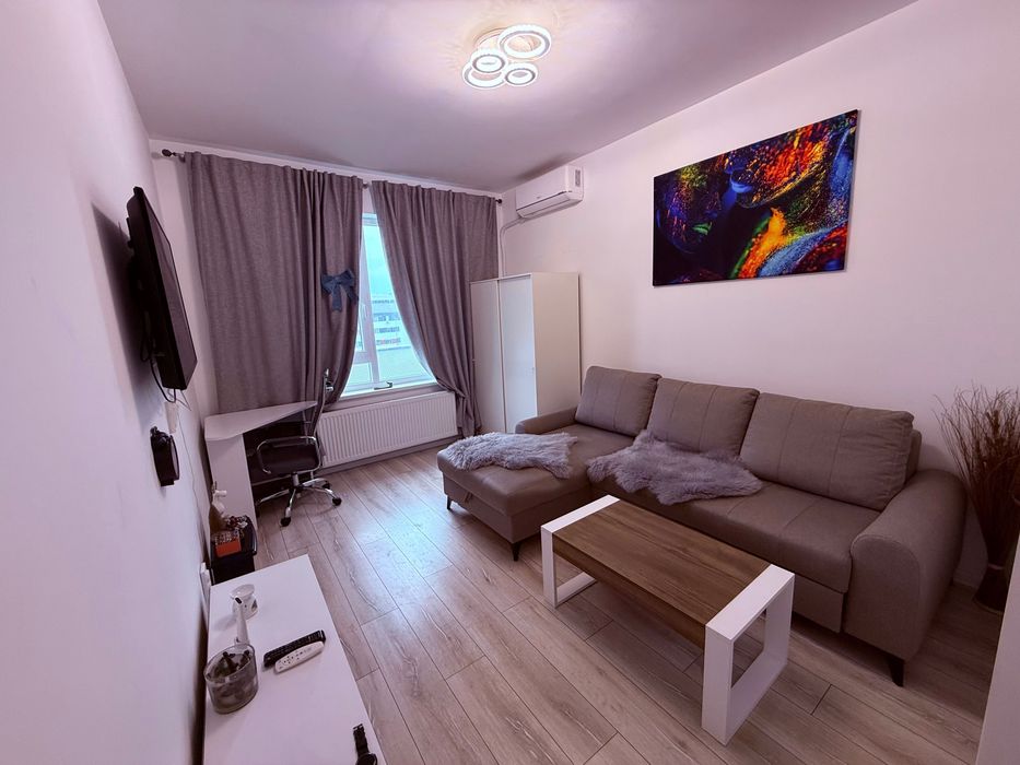 Închiriez garsonieră / Militari Residence/Zona centrală