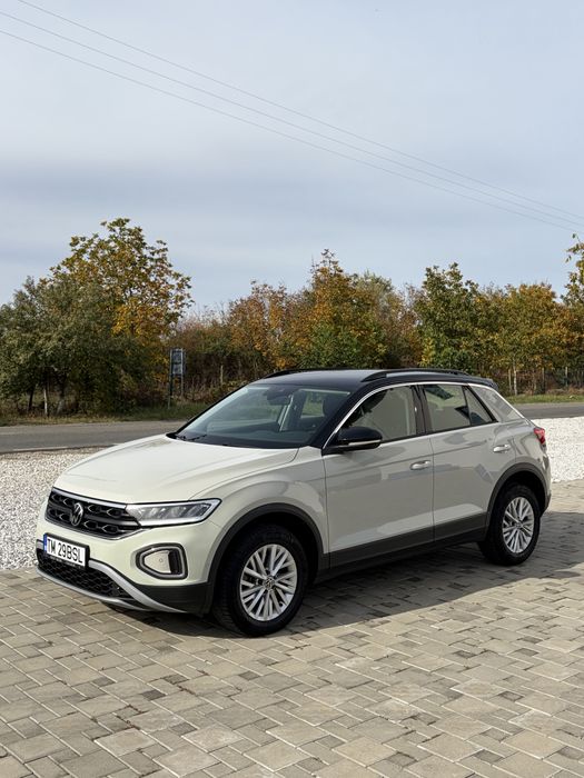 VOLKSWAGEN T-Roc 2023 — imagine 3