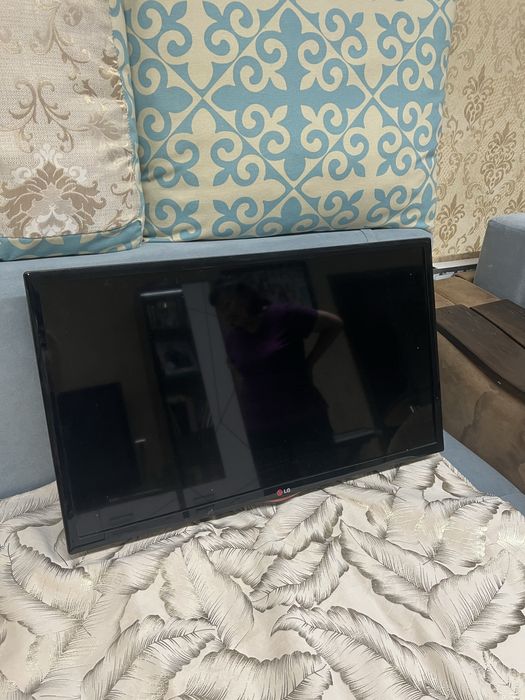 телевизор lg, не большой