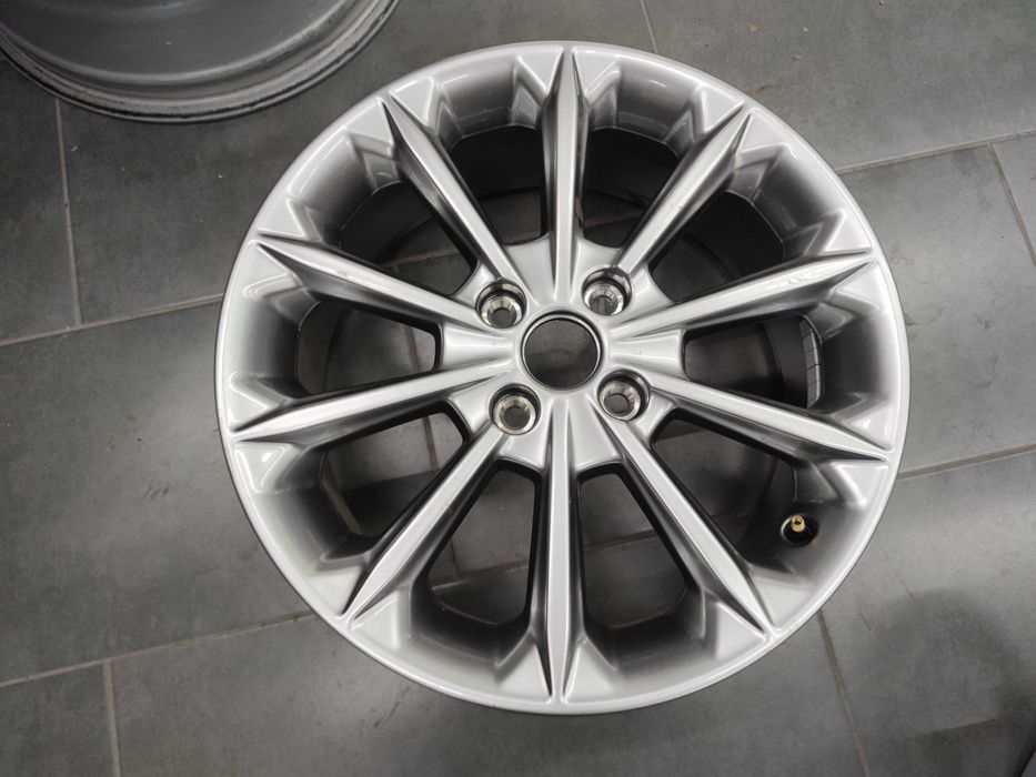 1бр Нова джанта 17 - Ford Fiesta