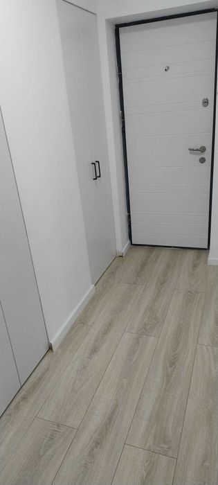 Apartament cu 2 camere de închiriat – renovat recent