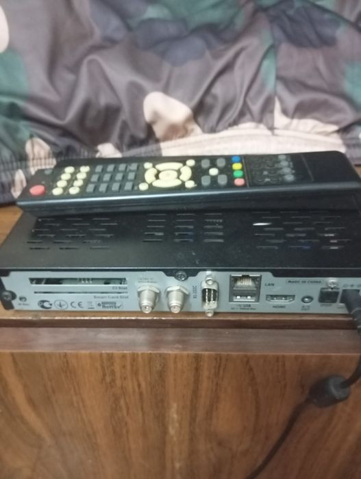 Продается спутниковый тюнер Openbox