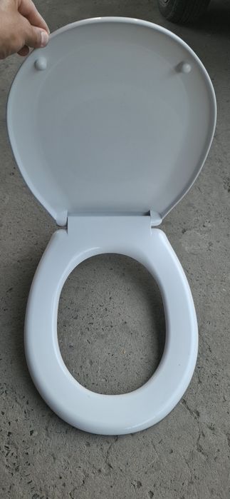 Крышка от унитаза