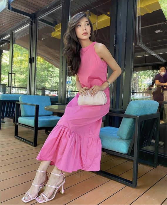 Летнее платье цвета фуксия