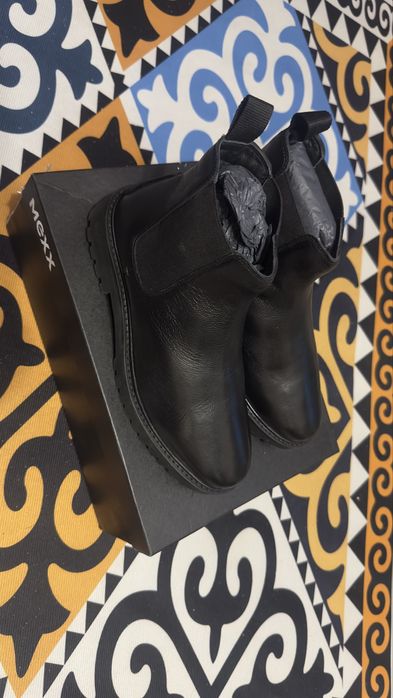 !Мужска обувь продается не дорого!