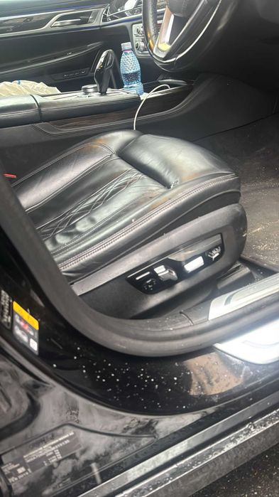 2019 BMW G11 seria 7 740e iPerformance 2.0 benzina + plug in Hibrid de UK Anglia volan dreapta fac schimb variante duba suv 4x4 SAU 2 masini