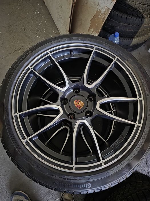 Джанти с гуми за порше 5х130