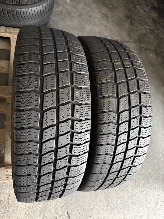 2 anvelope iarna 215/65/16 C , Vredestein , DOT 2022 !
