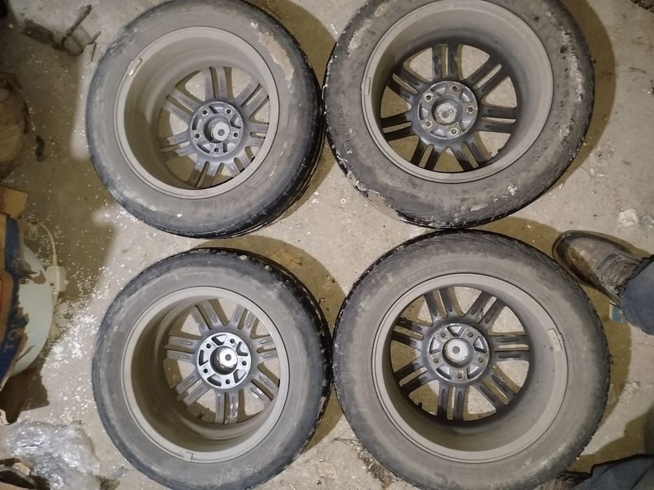 Продам диски. В хорошем состоянии.