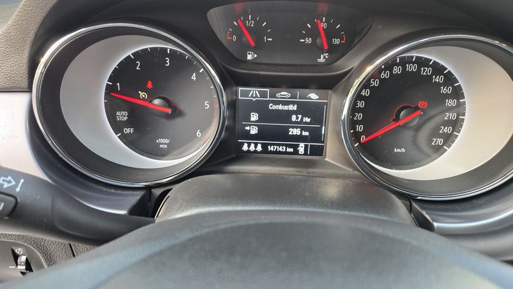 Opel astra. 1.6 diesel, 145000 km, an 2018