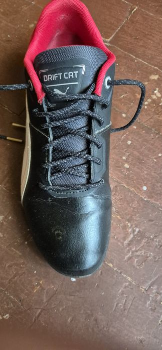 Продавам оригинални обувки Ferrari, puma
