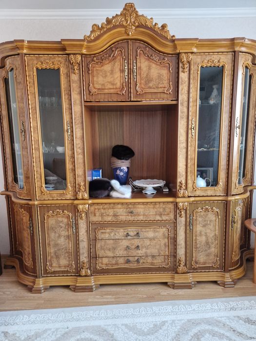 Продам стенку в хорошем состоянии