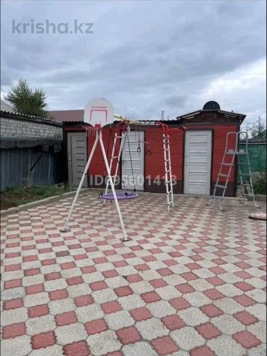 Продам 2-х этажный дом