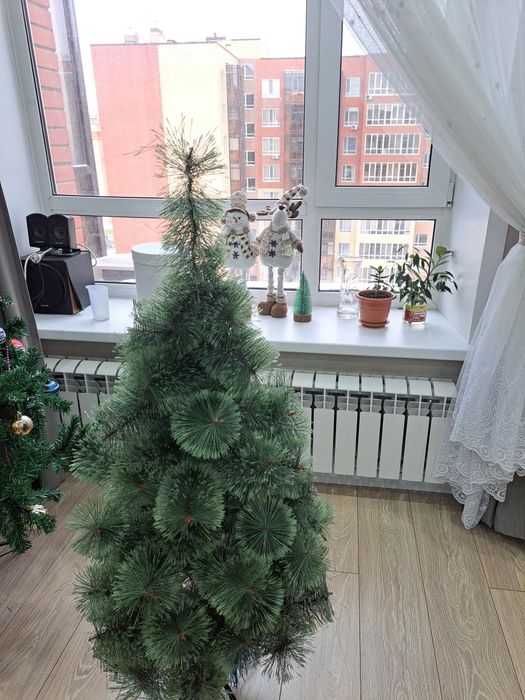 Продам красивую ёлочку