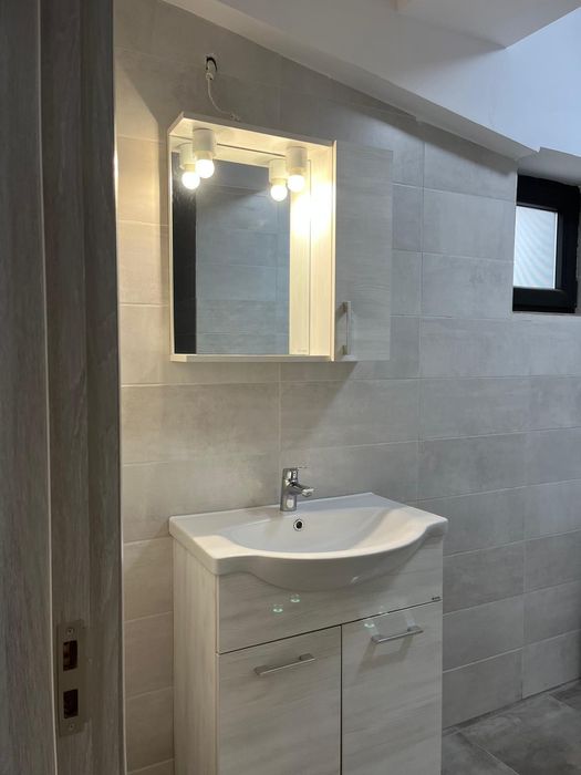 Tomis Plus - Vânzare apartament decomandat 3 camere cu terasa