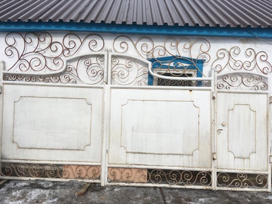 Продам Ворота 220тыс, железо крепкое