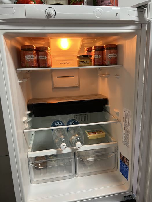 Холодильник Indesit СРОЧНО